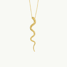 Laden Sie das Bild in den Bibliotheksbetrachter, Erika - Gold Snake Halskette
